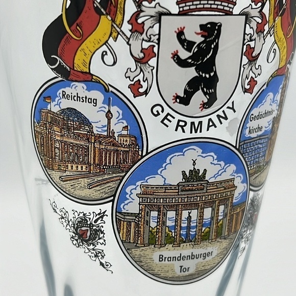 BERLIN GERMANY 9” tall BEER GLASS COLLECTIBLE - Picture 2 of 8